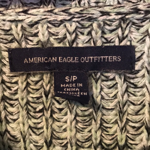 American Eagle Sweater - Picture 4 of 4